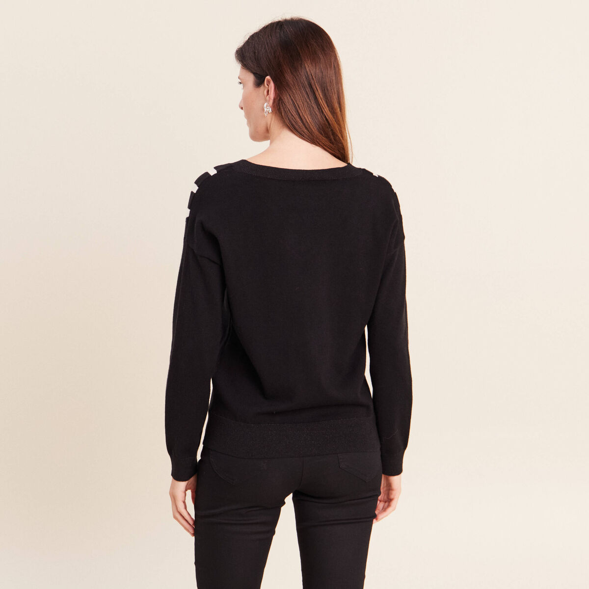 Pull col v noir femme