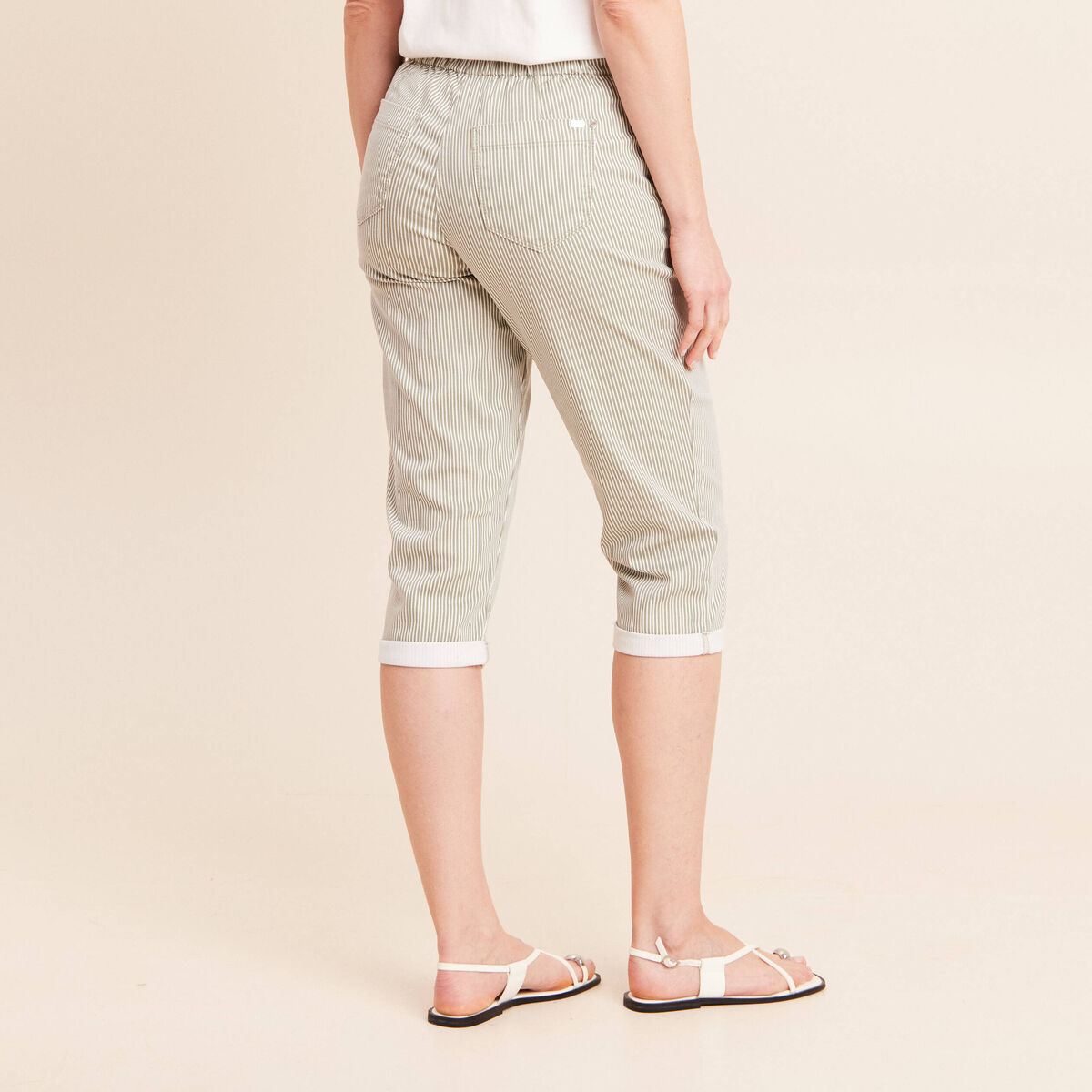 Pantacourt coupe mom large vert femme