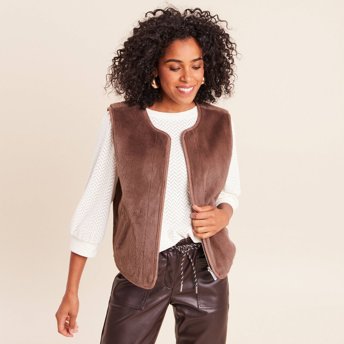 Veste sans manches sans col marron fonc&eacute; marron femme