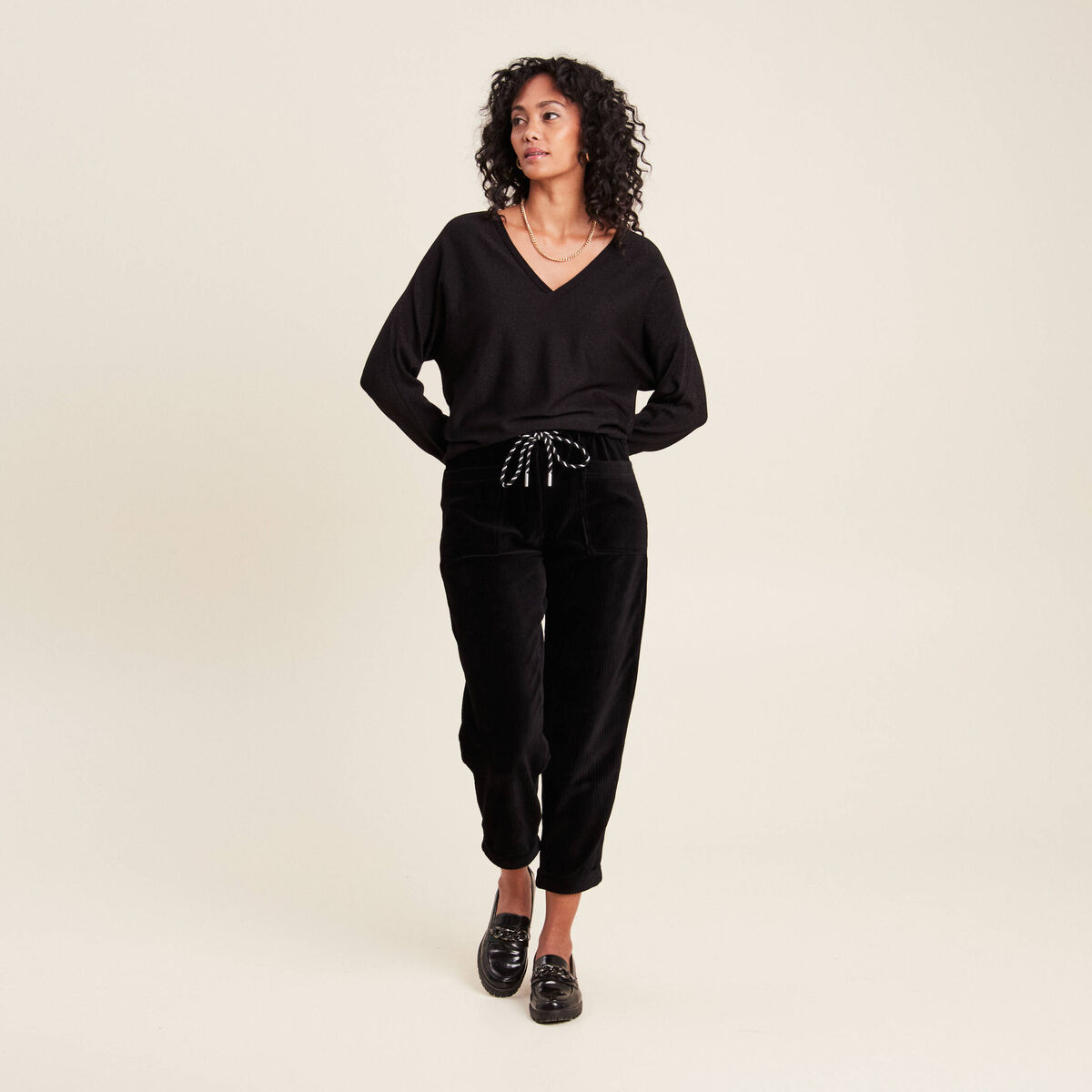 Pull manches longues noir femme
