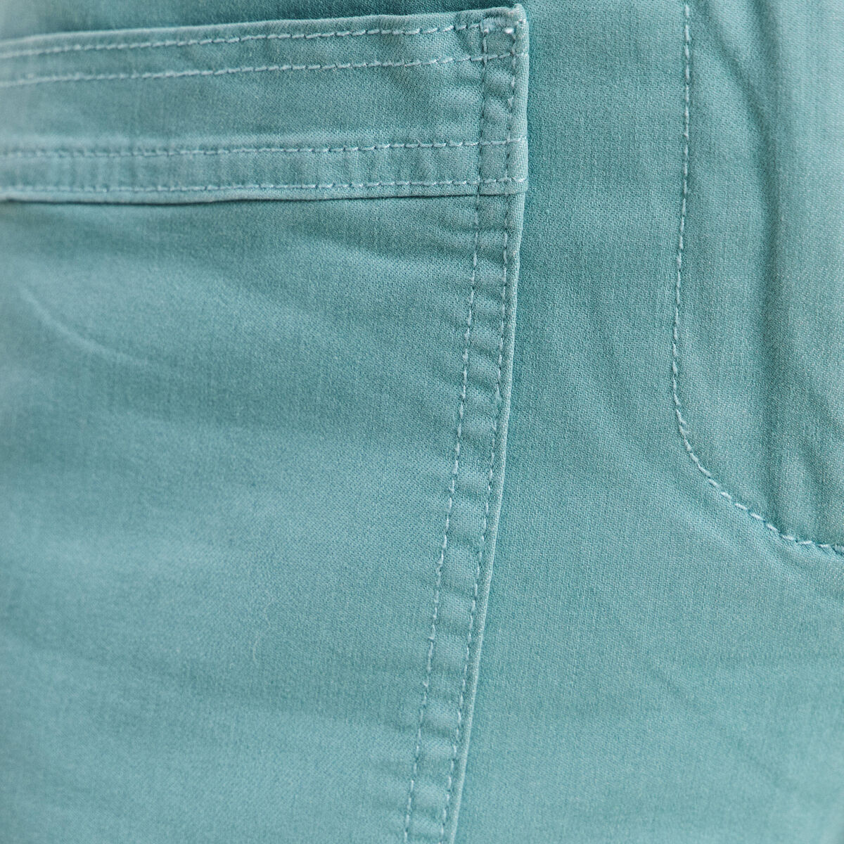 Pantalon coupe mom 7/8&egrave;me bleu turquoise femme