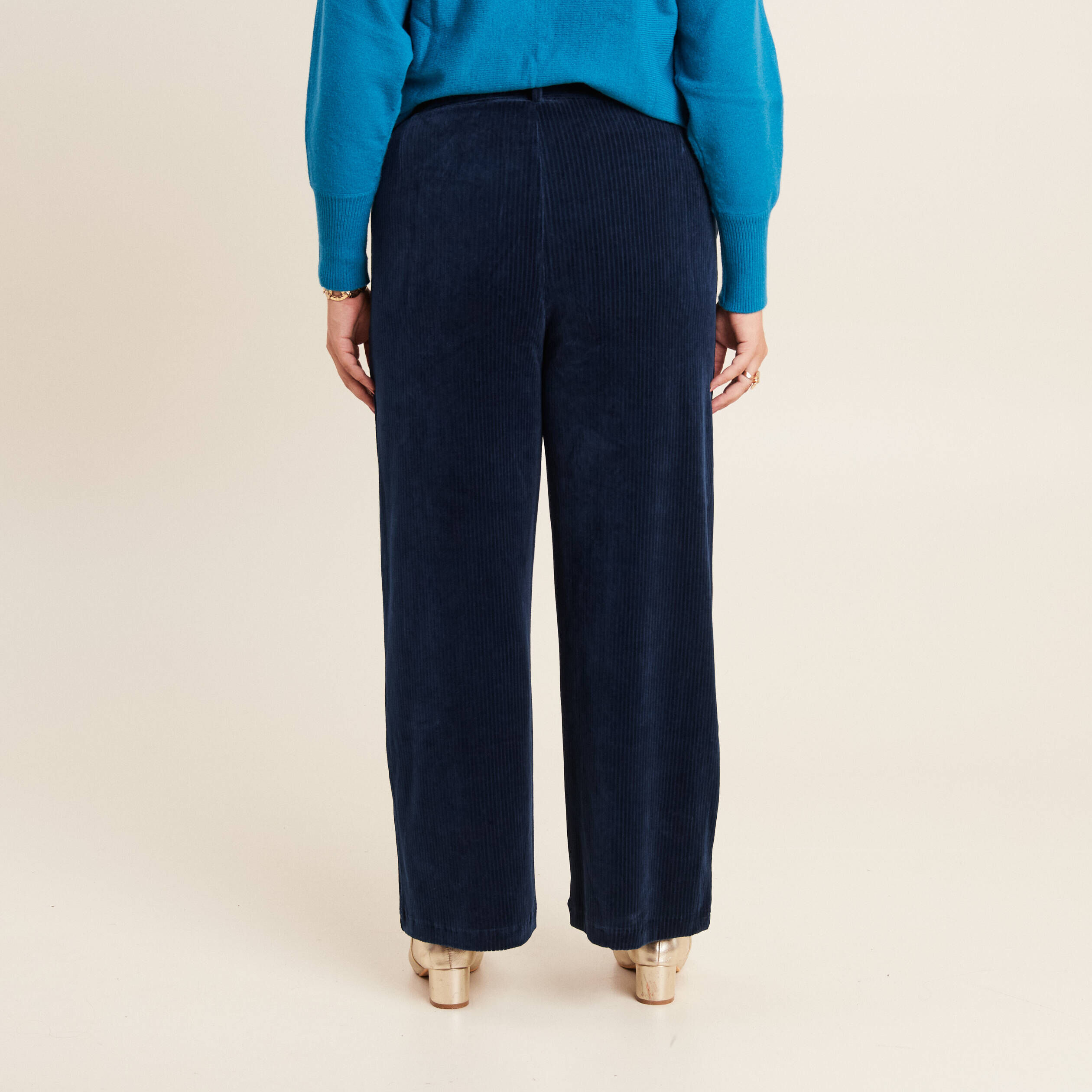 Pantalon velours discount femme bleu marine