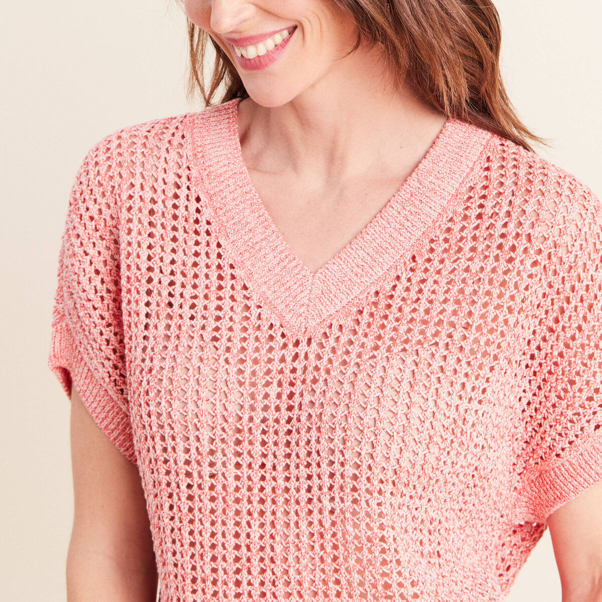 Pull col v manches courtes rouge femme