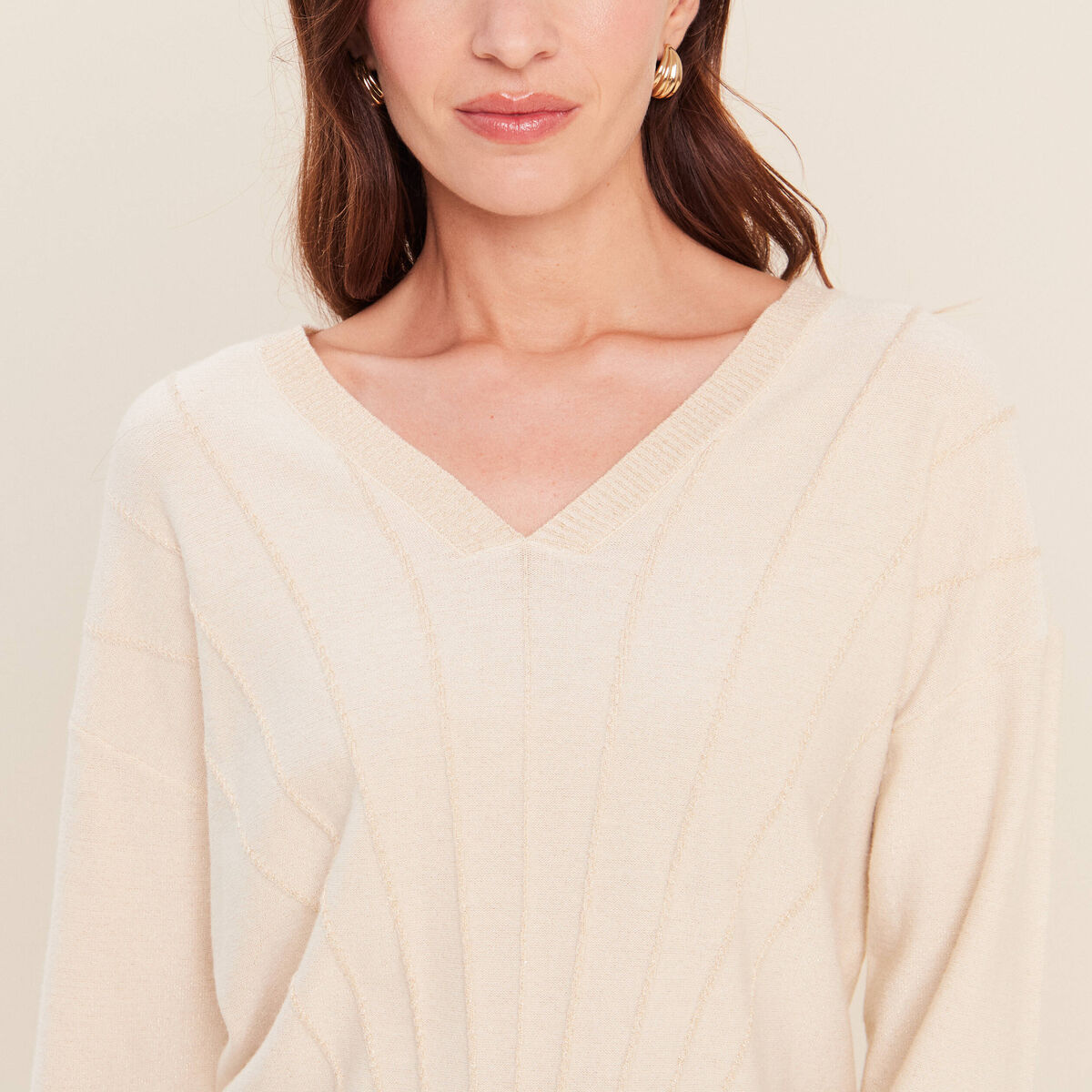 Pull ajust&eacute; col v manches longues couleur or femme