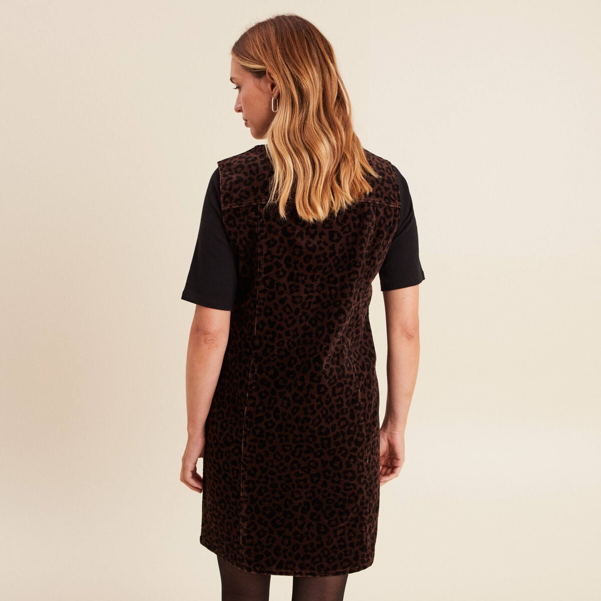 Robe droite courte sans manches velours marron cognac femme