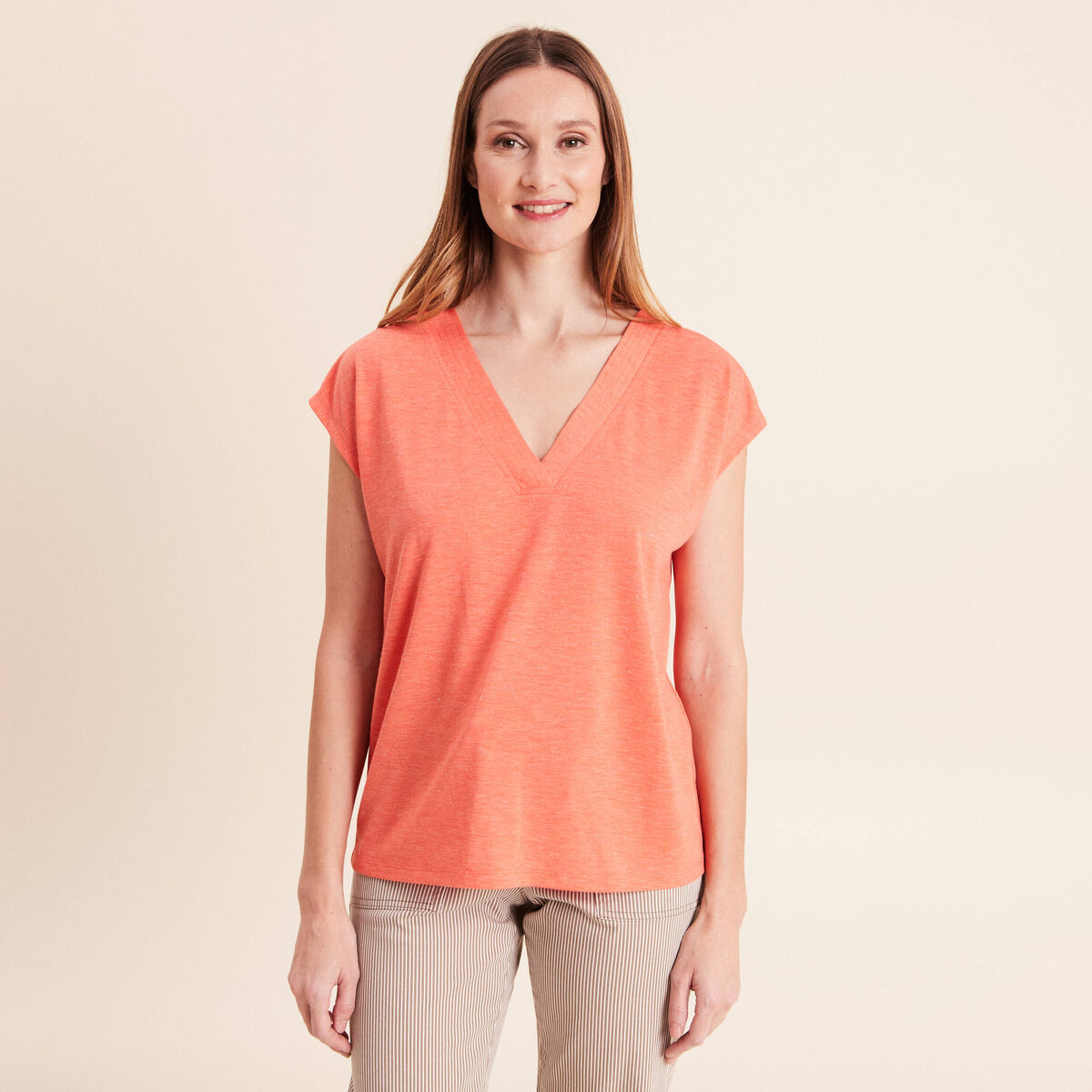 T-shirt col v manches courtes orange fluo femme