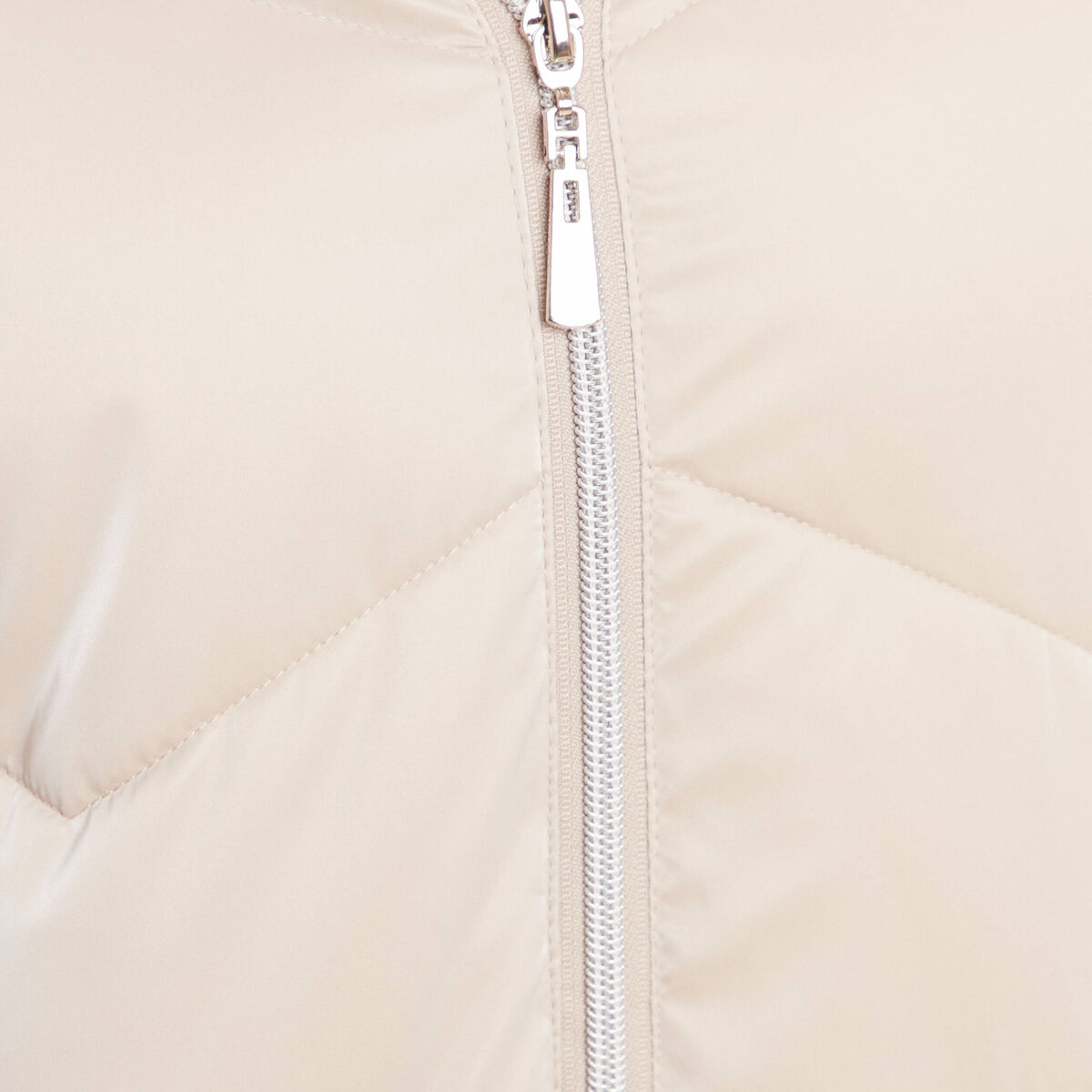 Doudoune mi-longue &agrave; capuche beige femme