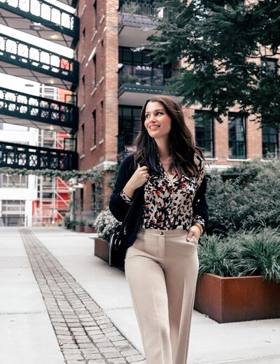 Pantalon large fluide à pinces sable femme