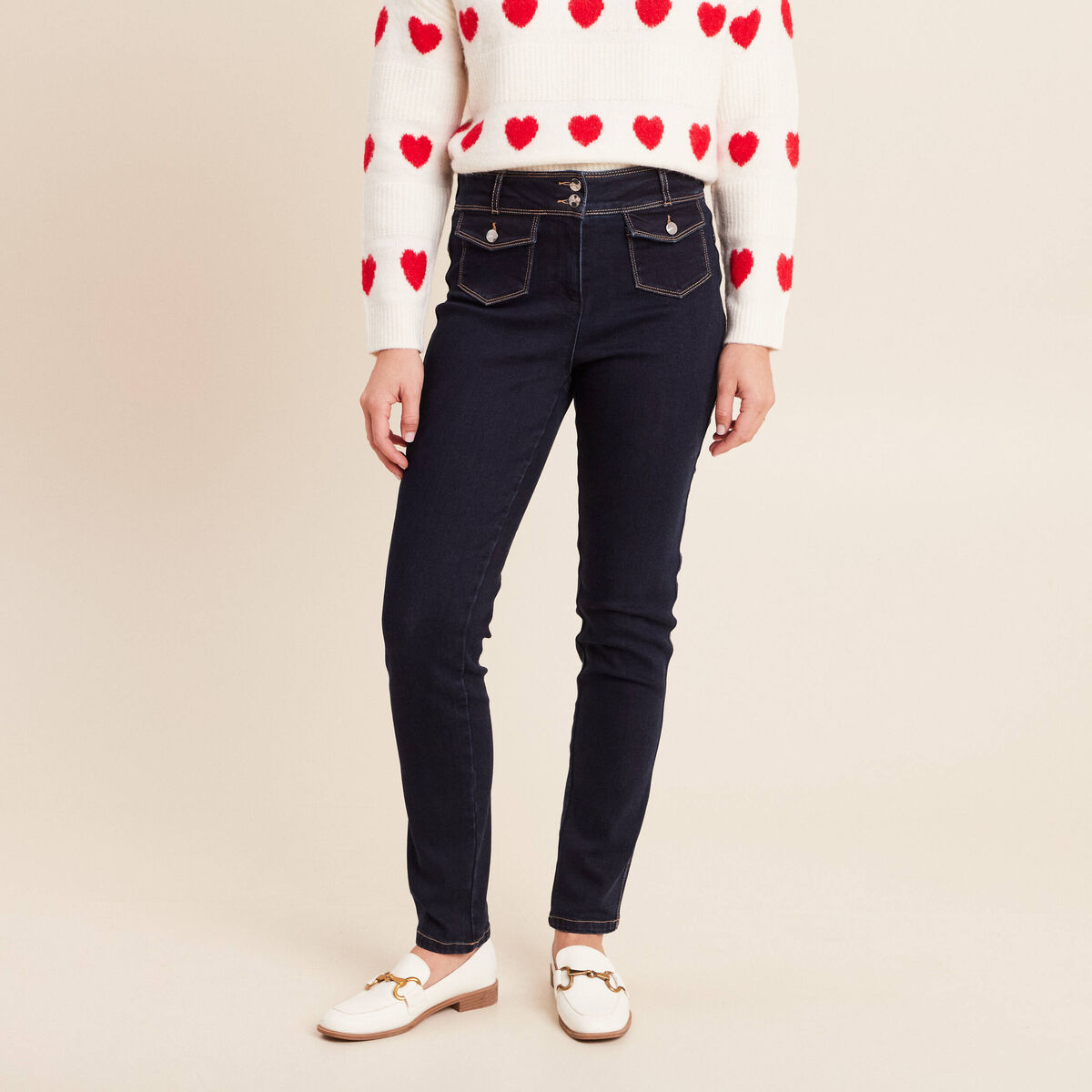 Jean ajust&eacute; taille haute longue denim brut femme