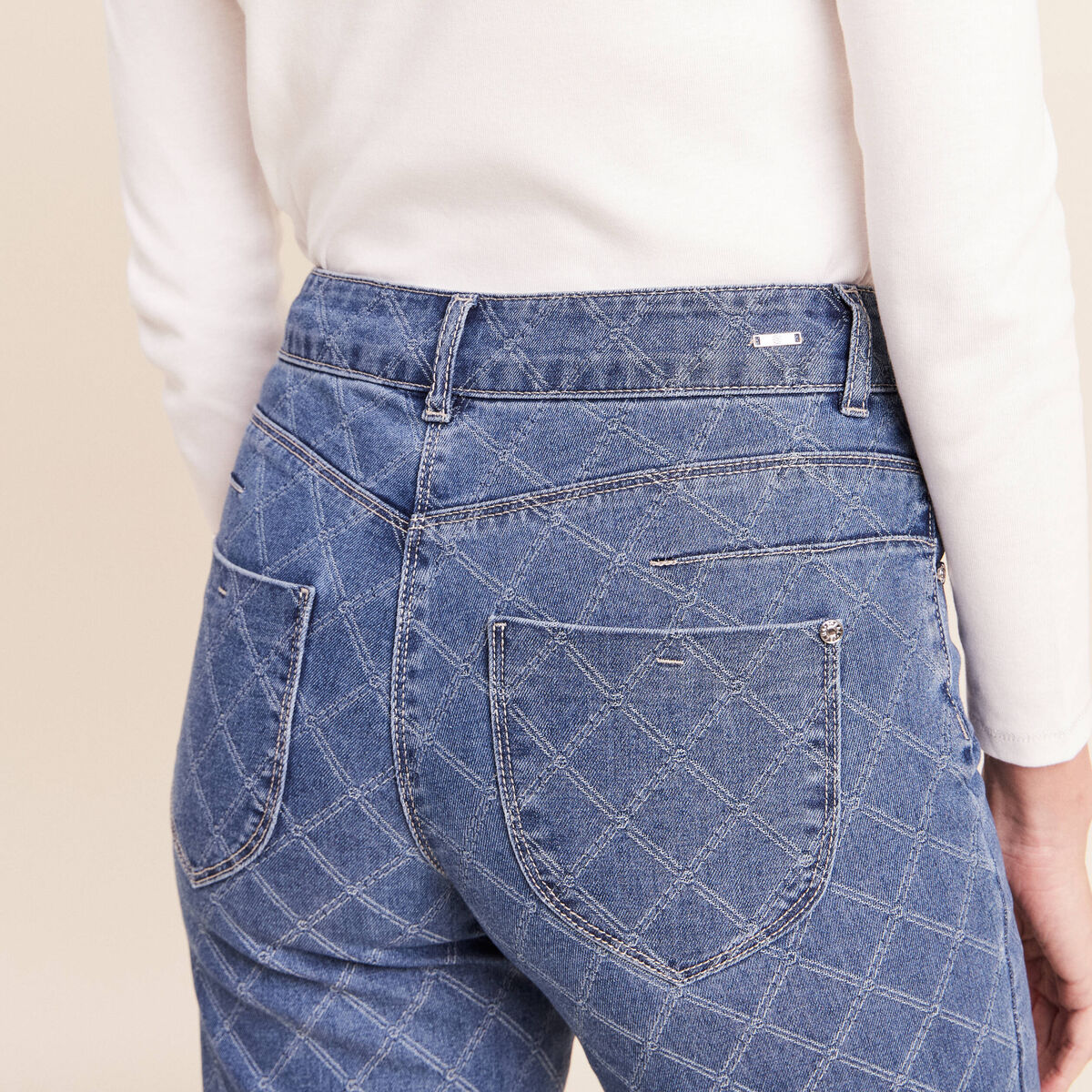 Jean coupe droite jacquard denim stone femme