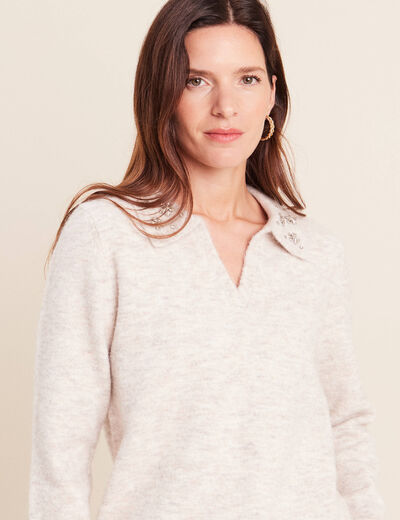 Pull col polo et d&eacute;tails bijout&eacute;s beige femme