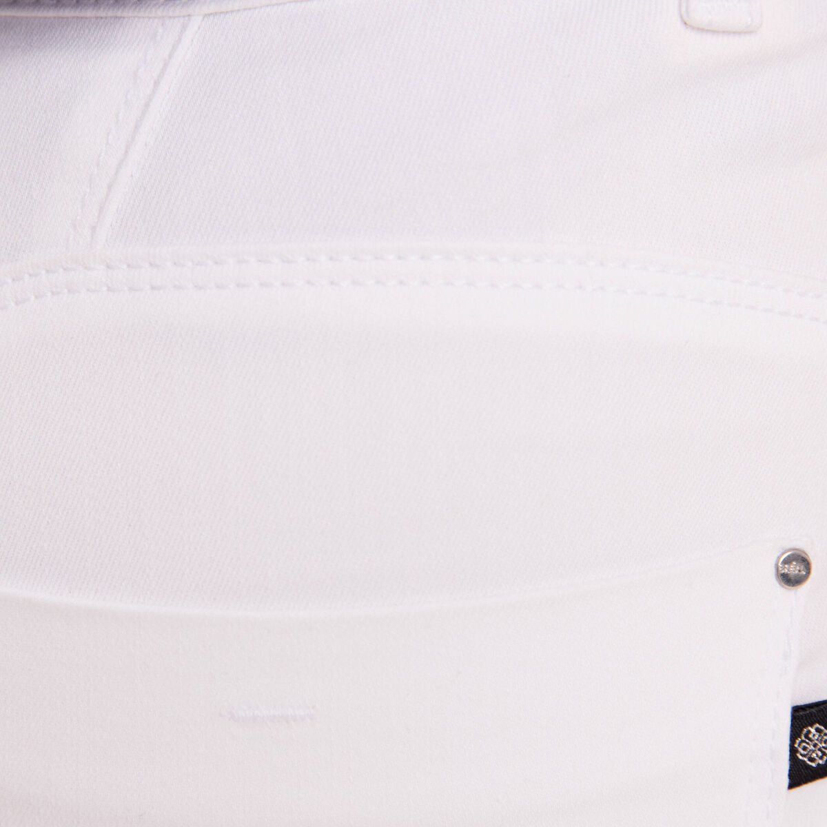 Jean ajusté taille standard 7/8ème blanc femme