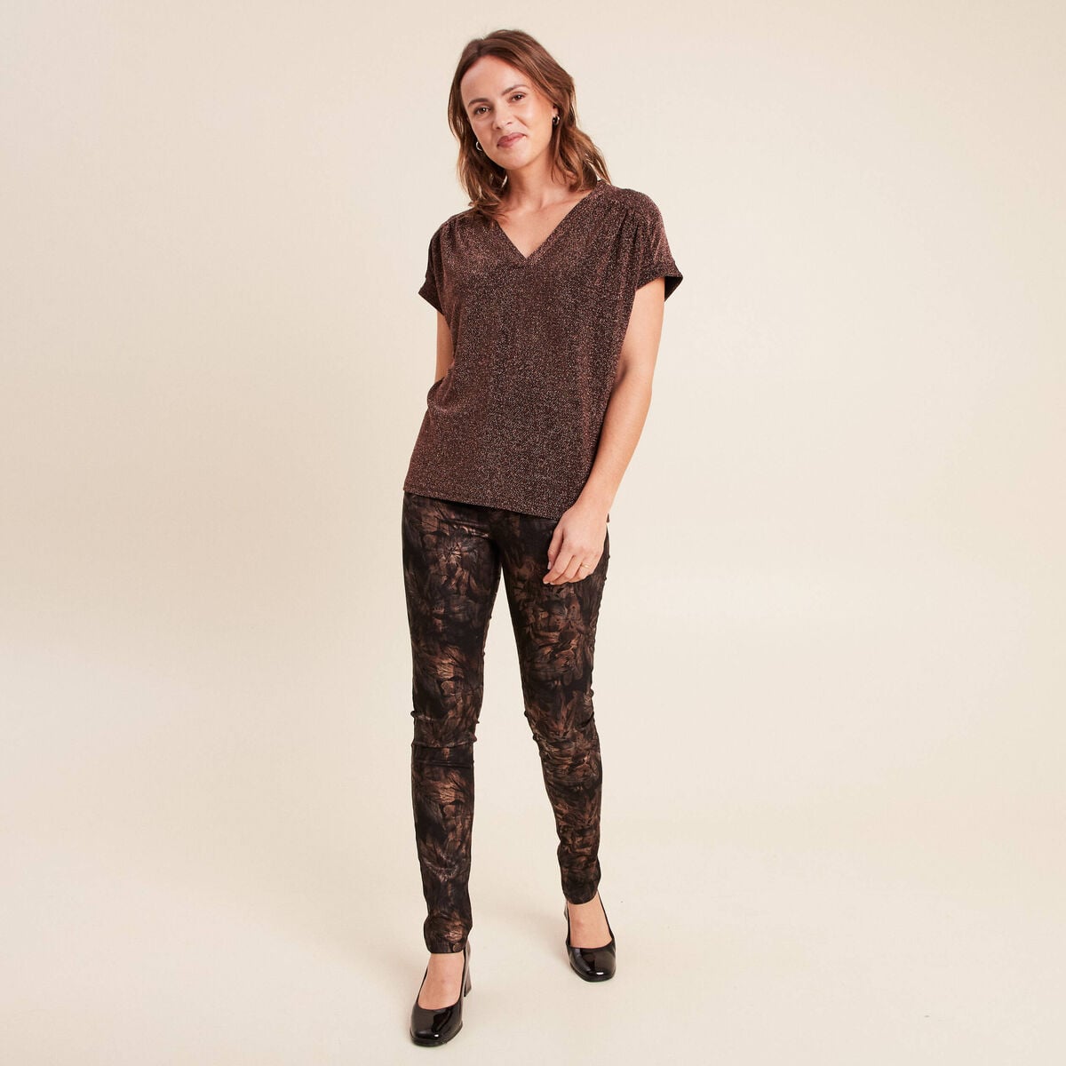 Pantalon ajust&eacute; noir femme