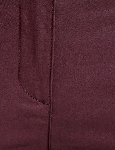 Pantalon ajusté enduit 7/8ème marron foncé femme