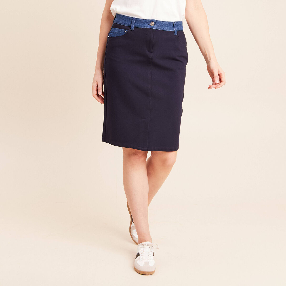 Jupe droite bi-mati&egrave;re bleu fonc&eacute; femme