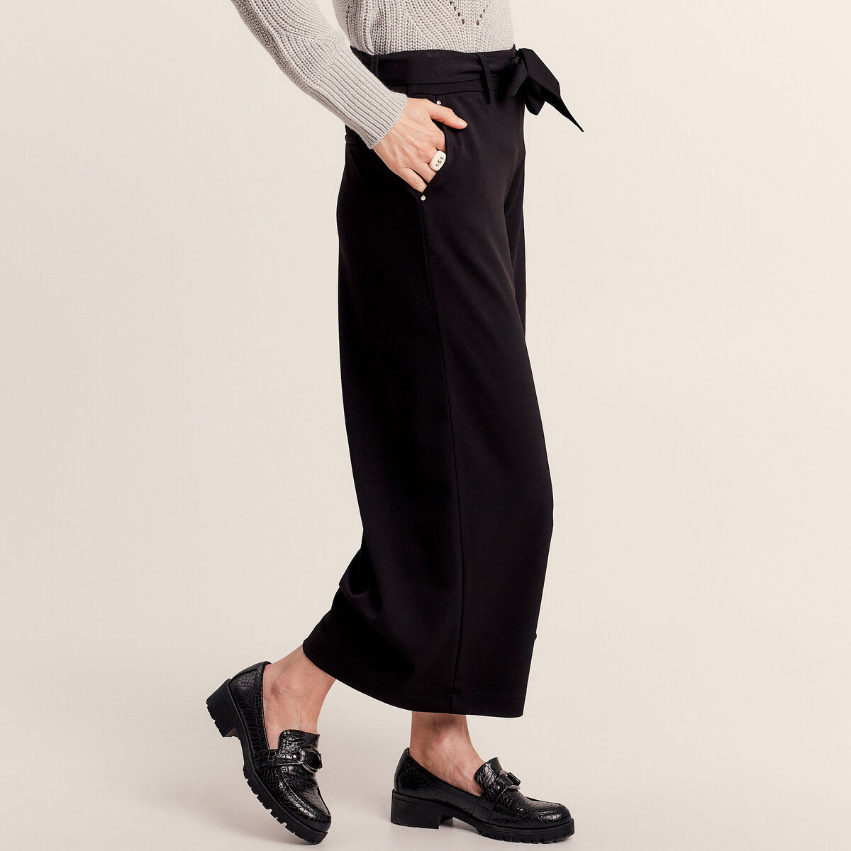 Pantalon large ceinturé noir femme