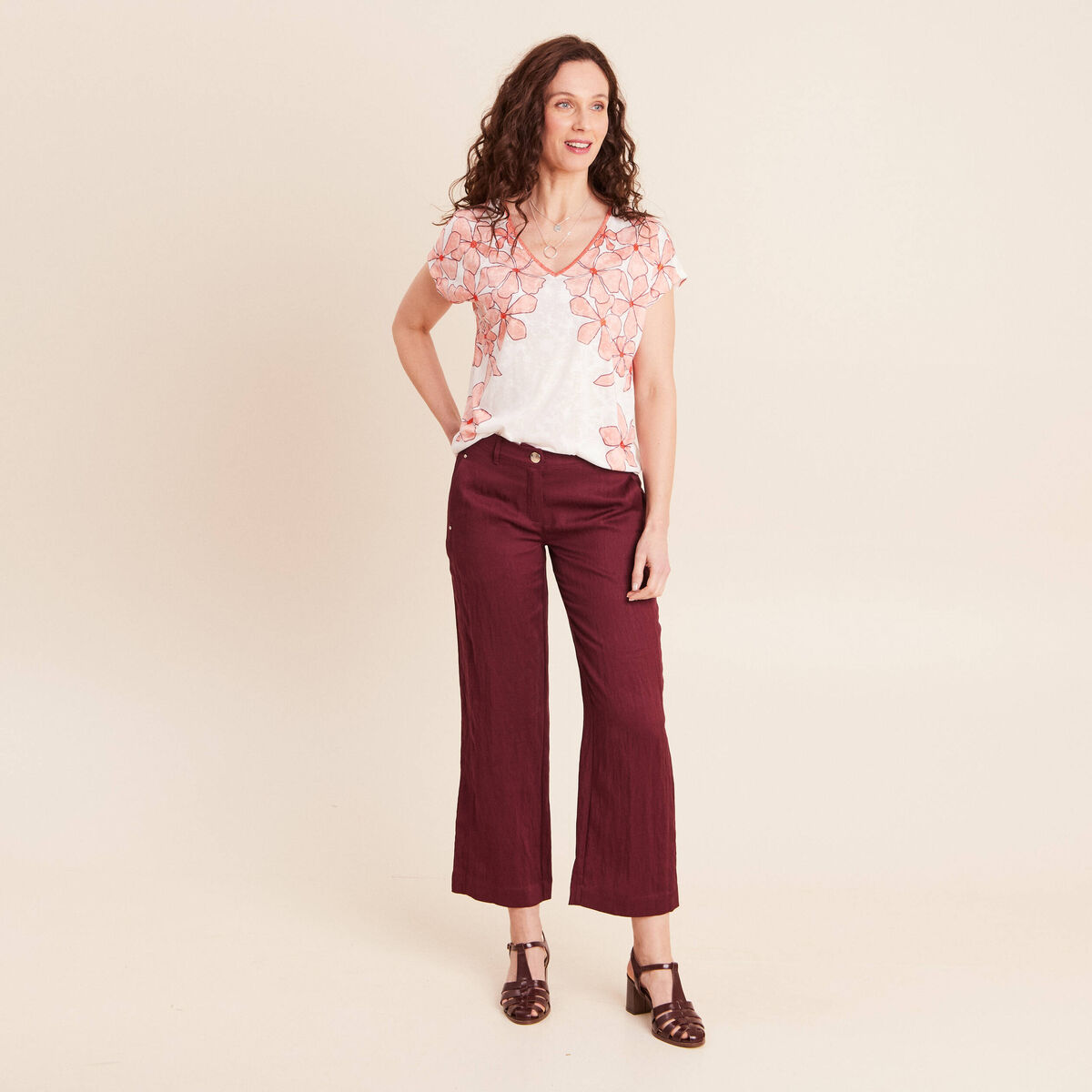 T-shirt col v manches courtes ecru femme
