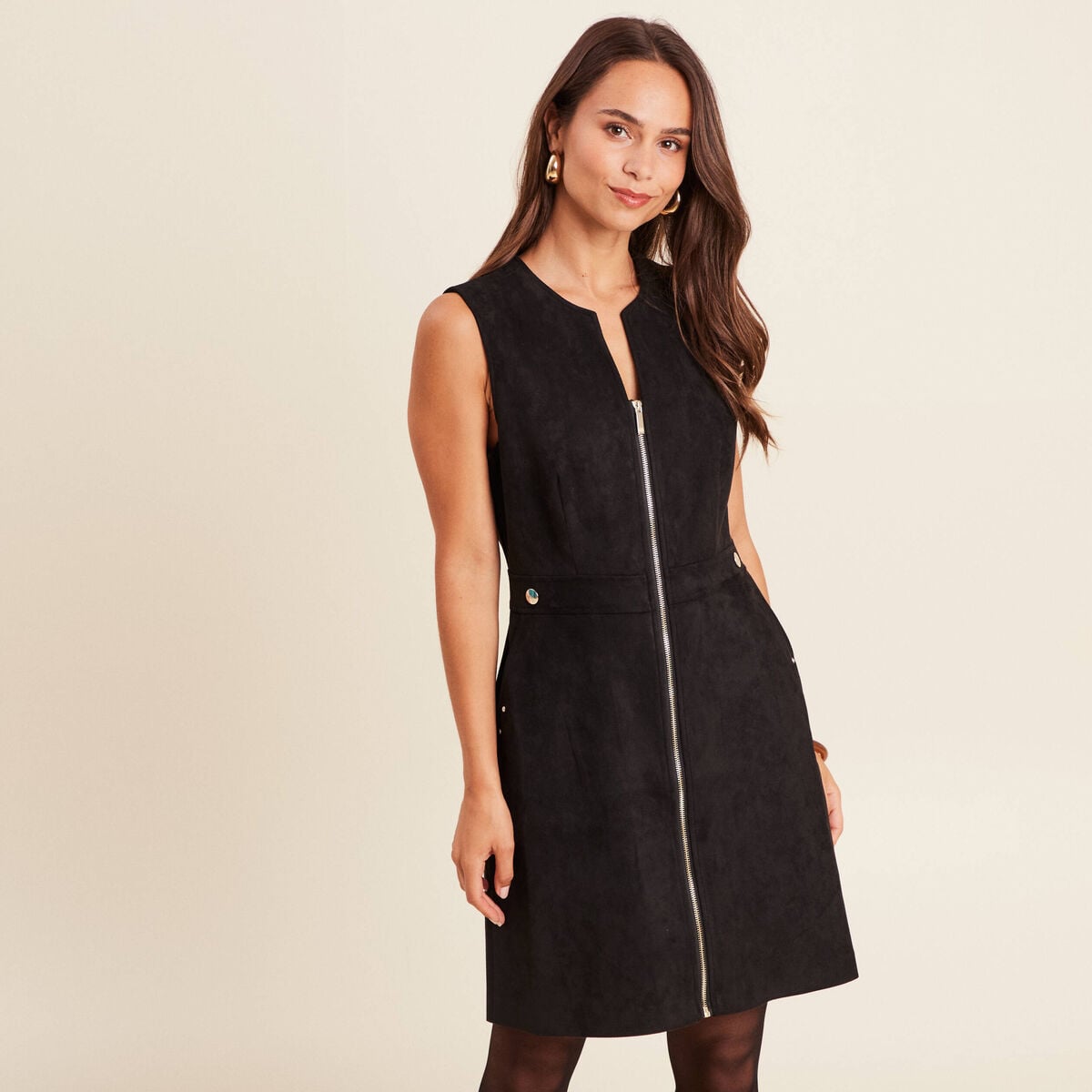 Robe sans manches col rond aspect daim noir femme
