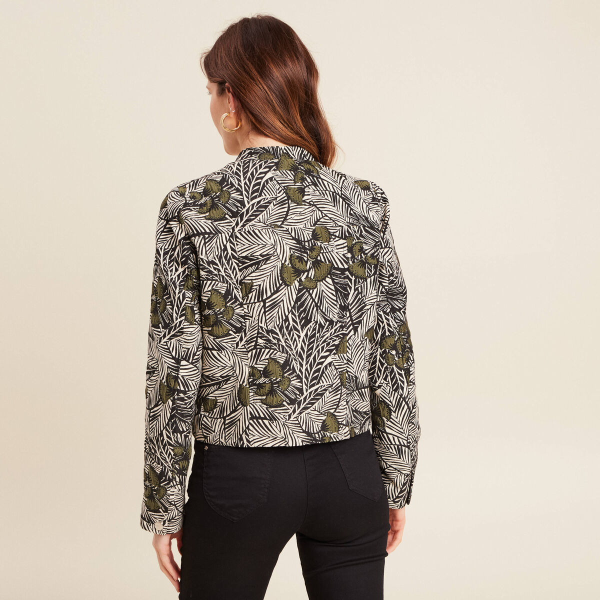 Veste boutonn&eacute;e col mao vert femme