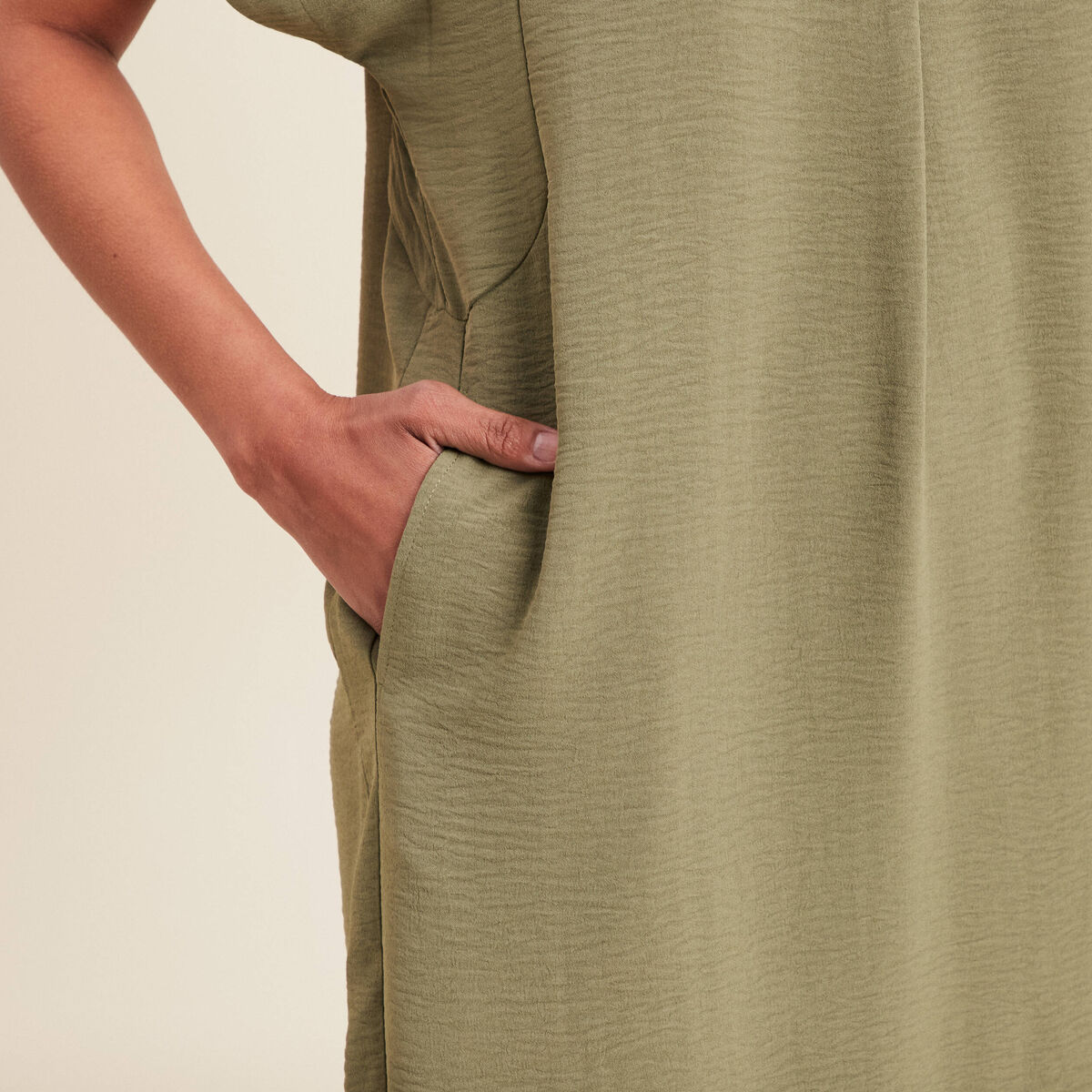 Robe droite col en V vert kaki femme