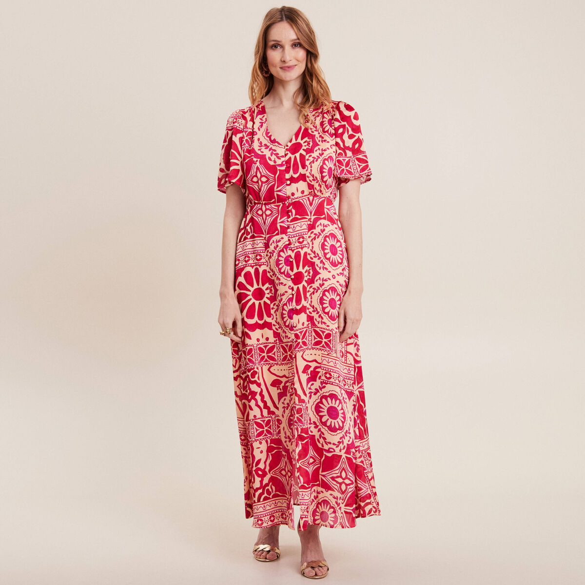 Robe longue &eacute;vas&eacute;e satin rose fushia femme