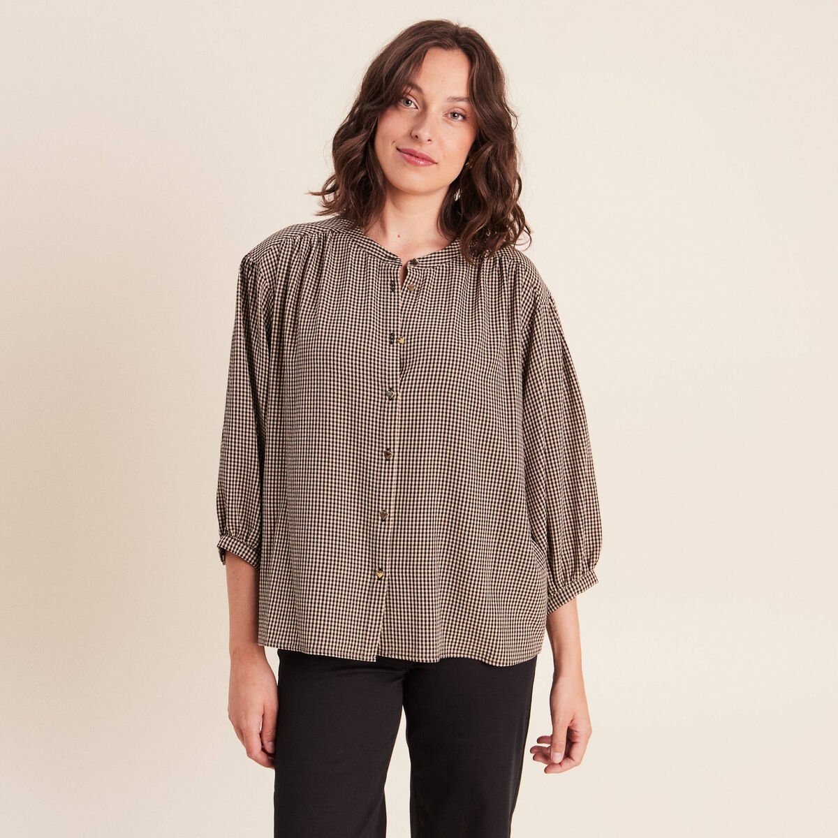 Chemise ample col rond manches longues noir femme