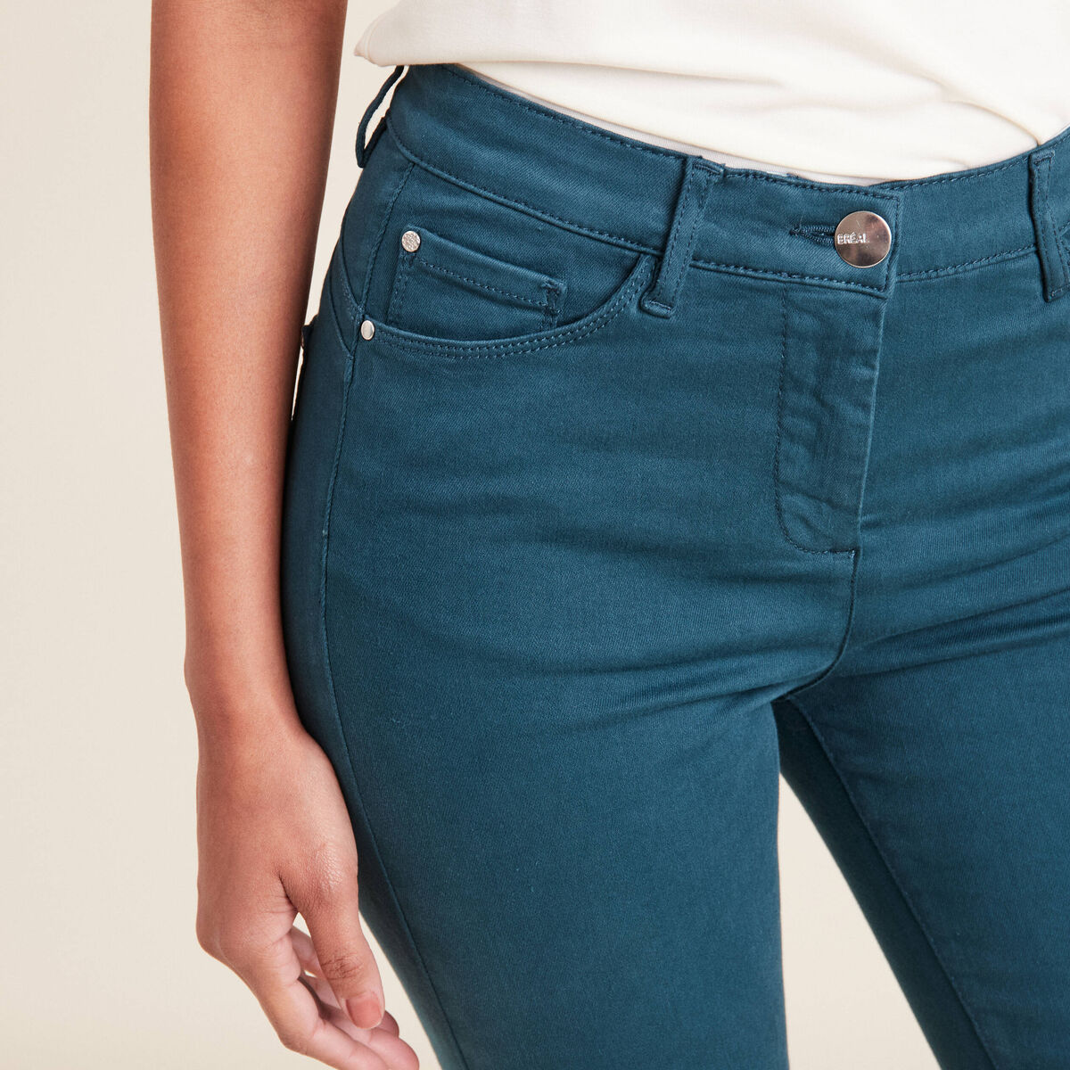Jean magique L'Unique coupe ajust&eacute;e bleu canard femme