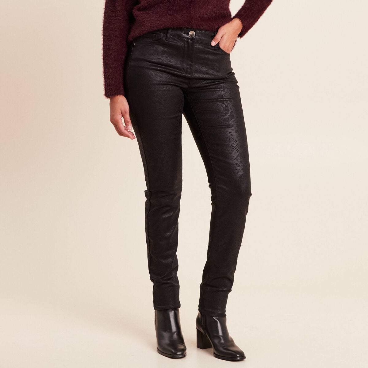 Pantalon magique L'Unique coupe ajust&eacute;e noir femme