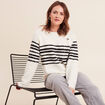 Pull bouclette col rond manches longues blanc femme