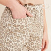 Short large taille &eacute;lastiqu&eacute;e blanc femme