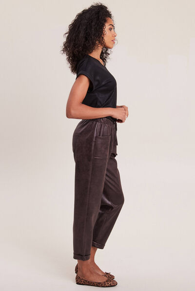 Pantalon carotte simili cuir marron foncé femme