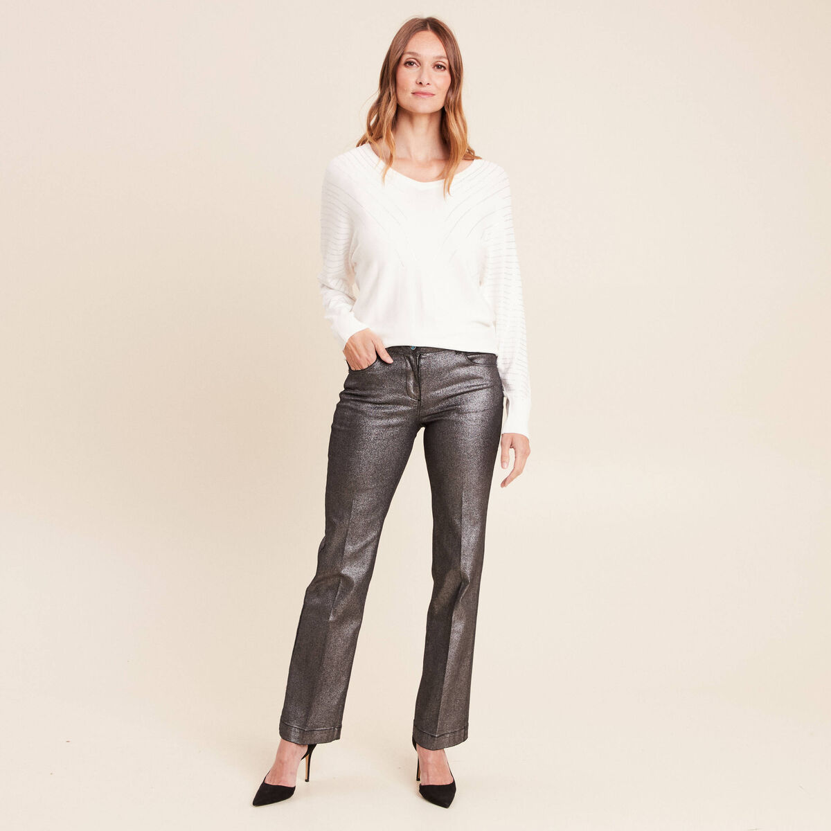 Pull ajust&eacute; col bateau strass ecru femme
