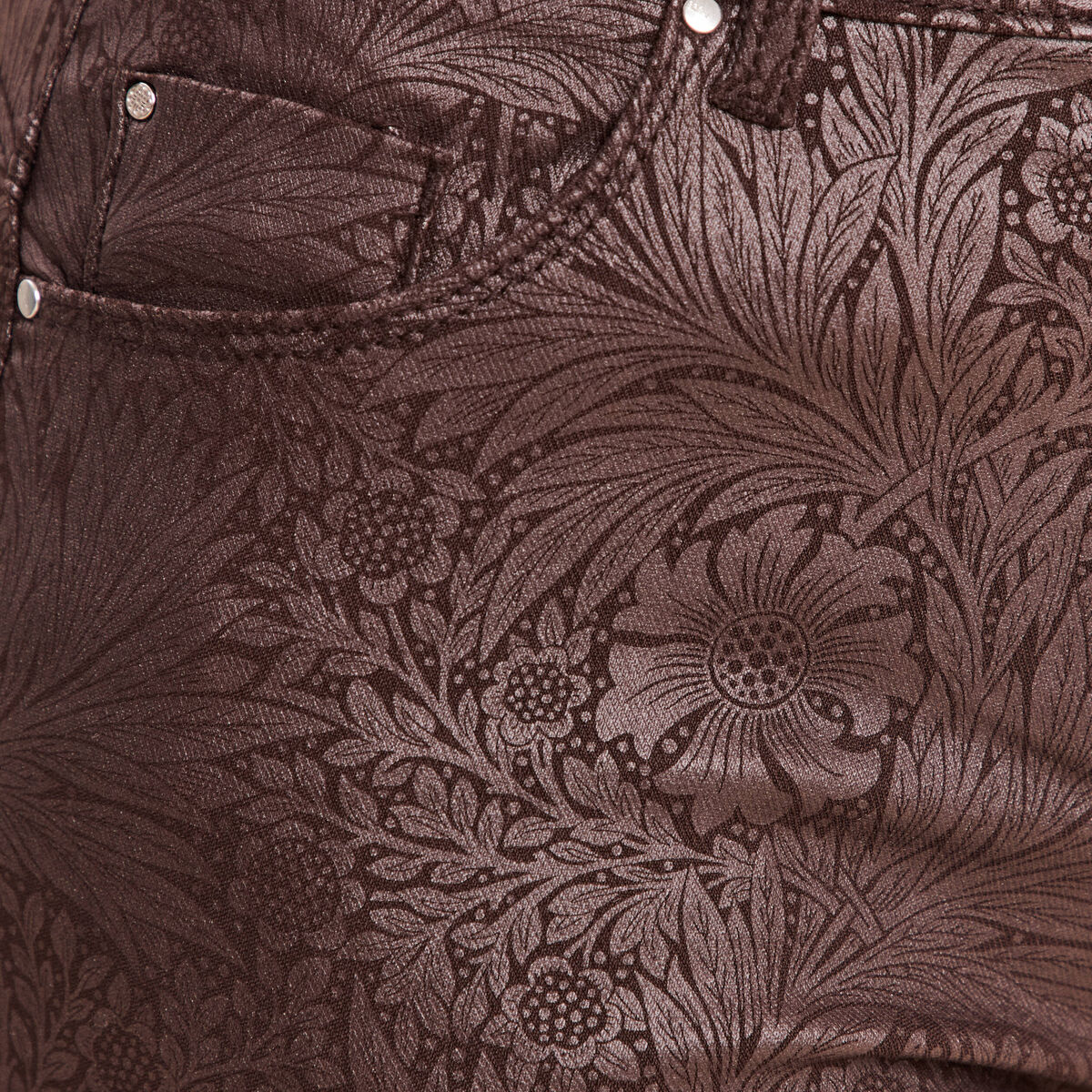 Pantalon coupe ajust&eacute;e enduit marron femme