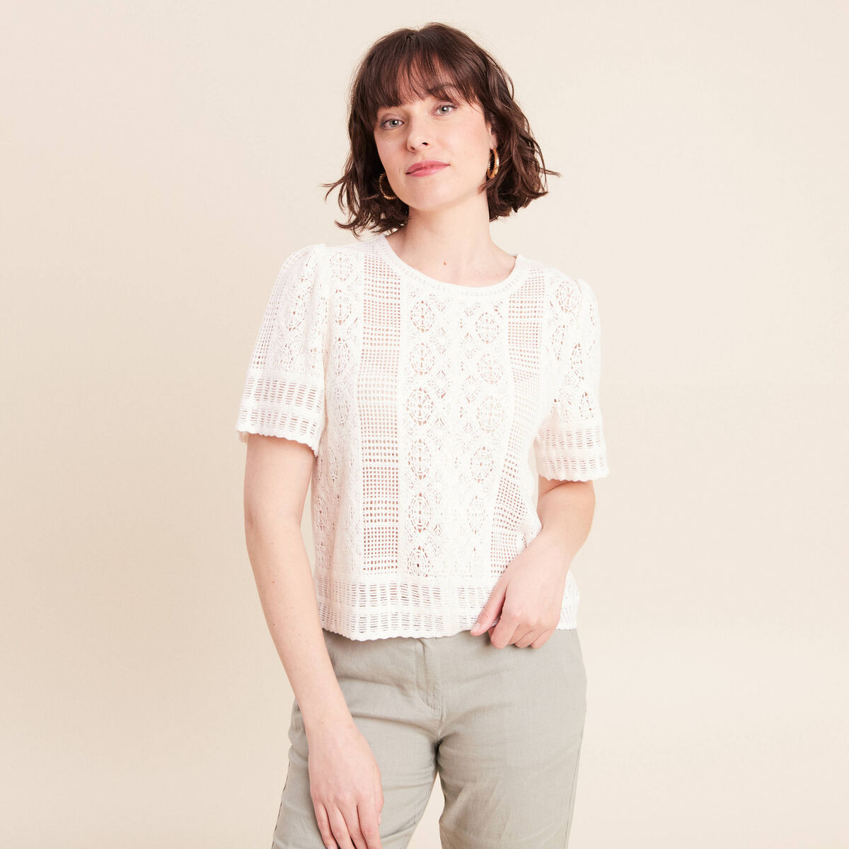 T-shirt col rond &agrave; dentelle ecru femme