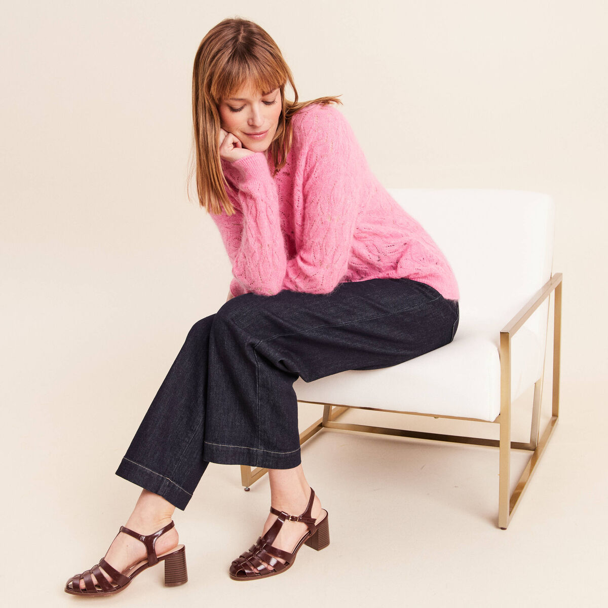 Pull ajour&eacute; col rond manches longues rose fushia femme