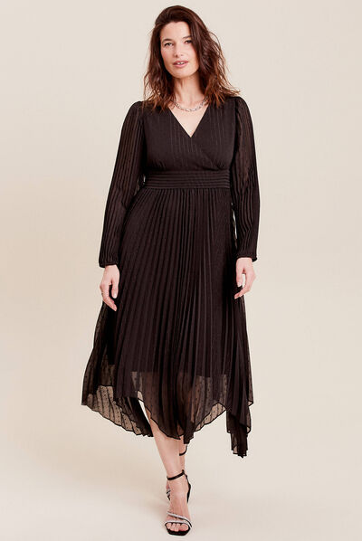 Robe longue évasée plissée noir femme