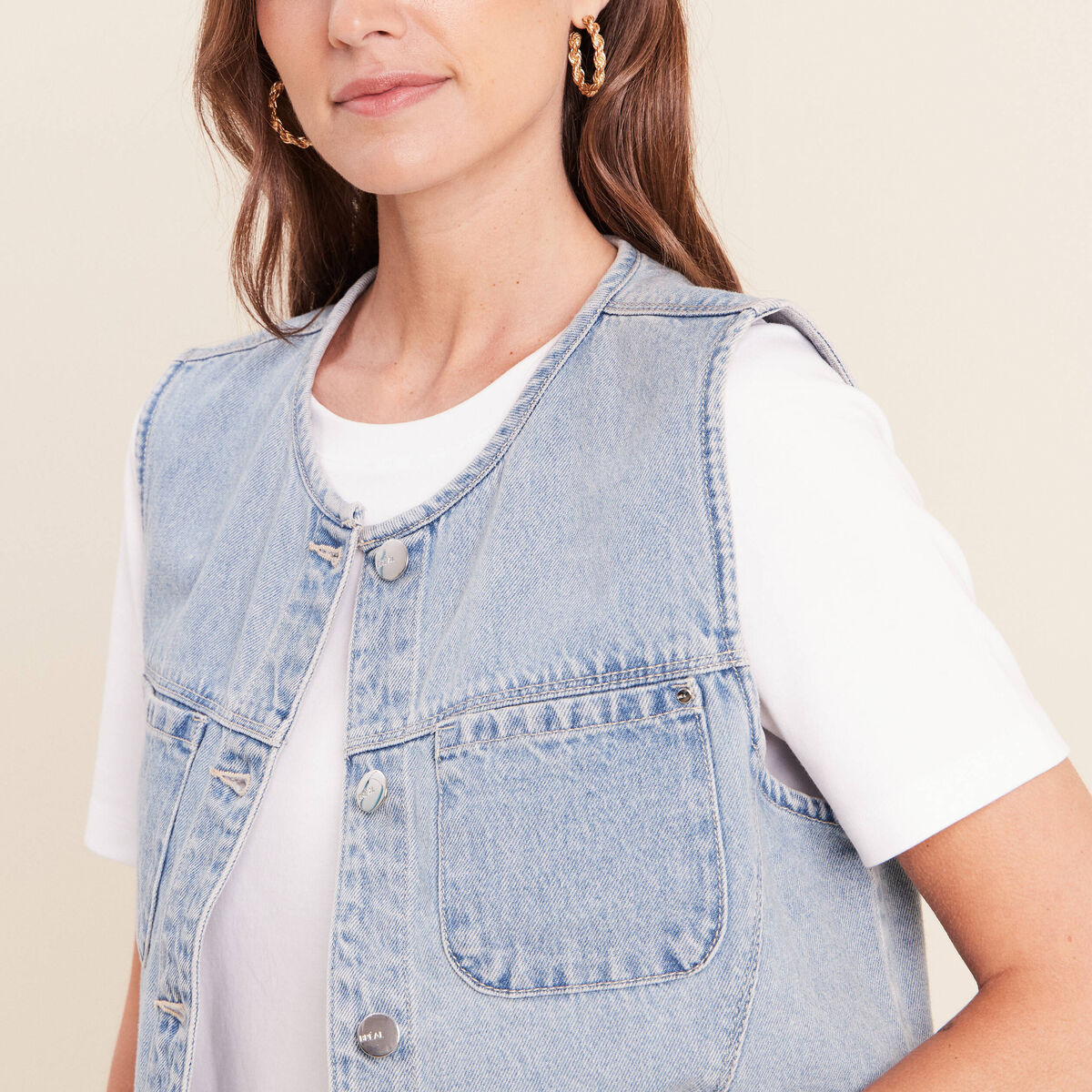 Veste cintr&eacute;e sans manches en jean denim double stone femme
