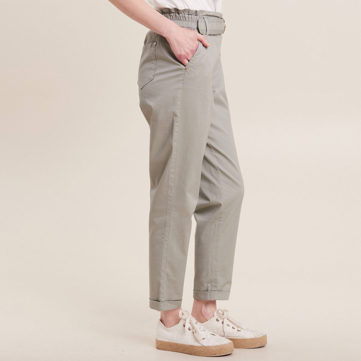 Pantalon chino 7/8ème vert clair femme