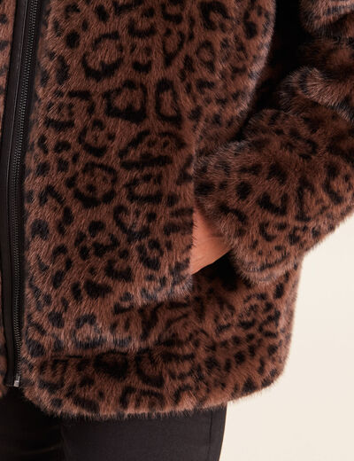 Manteau en fausse fourrure &agrave; capuche marron femme