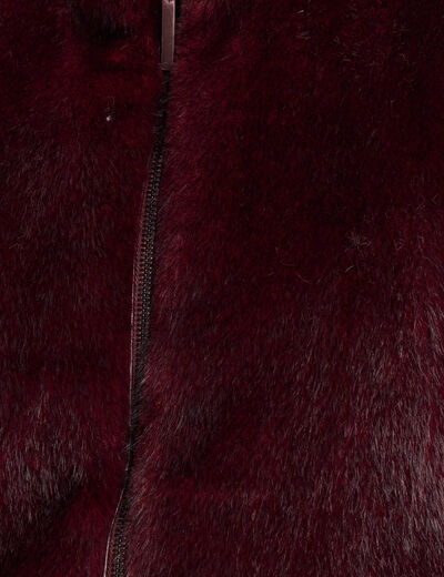 Manteau en fausse fourrure col montant bordeaux femme