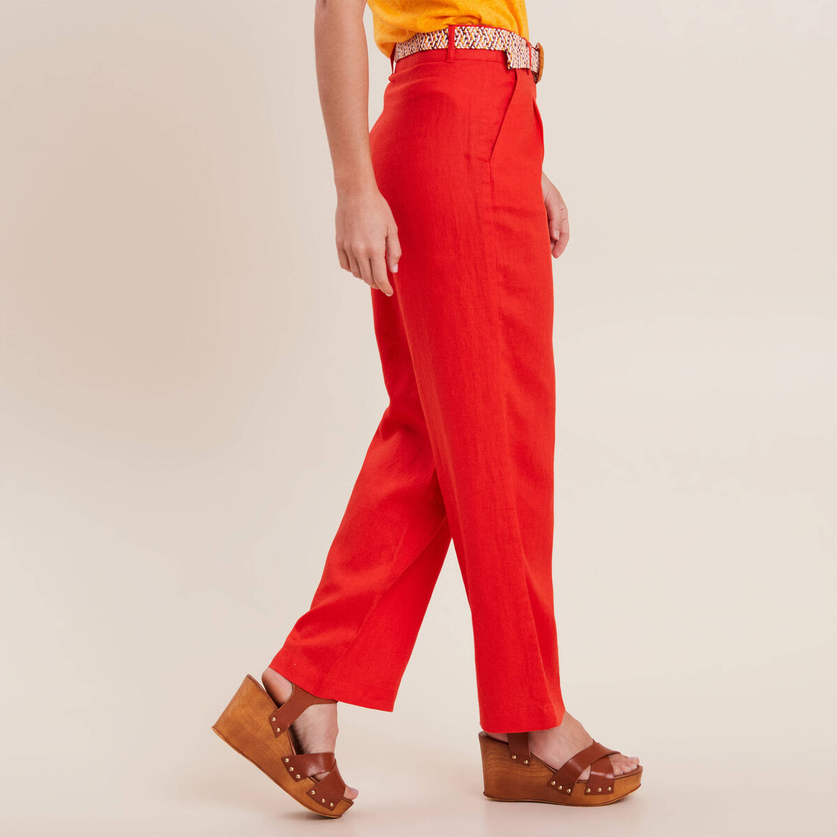 Pantalon large ceintur&eacute; orange femme