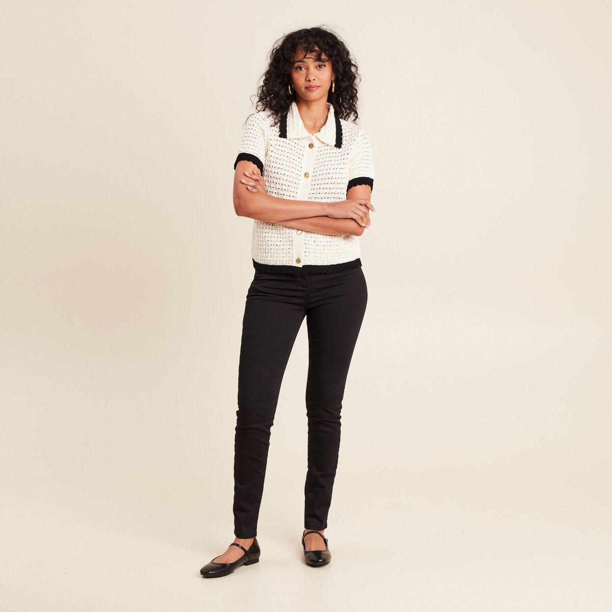 Jean magique ajusté taille standard noir femme