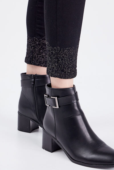 Pantalon chino ajusté noir femme