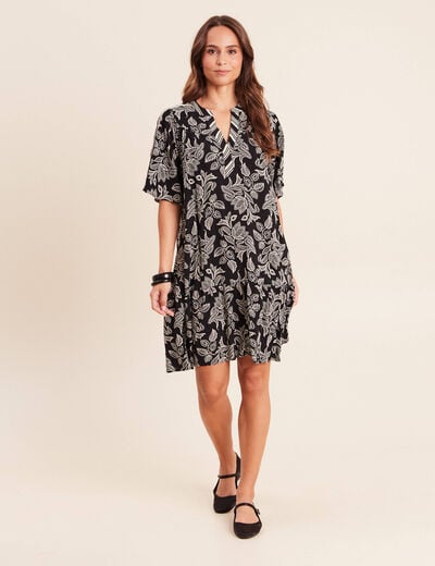Robe courte &eacute;vas&eacute;e col tunisien noir femme