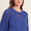 Pull ajour&eacute; col rond manches longues bleu fonc&eacute; femme