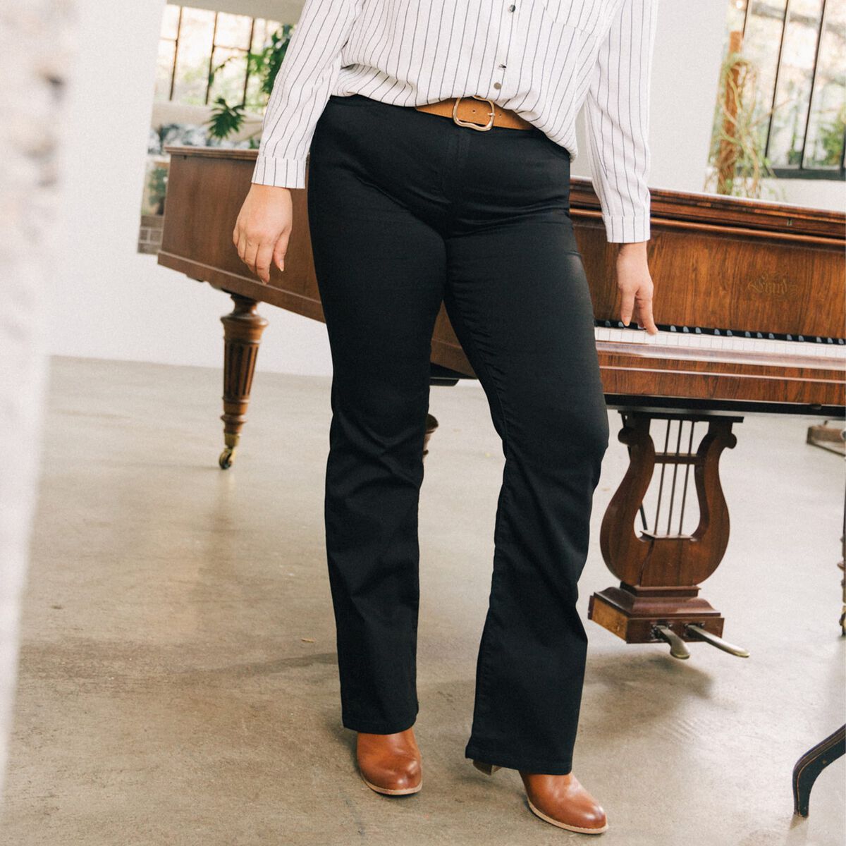 Pantalon léger bootcut taille basculée noir femme
