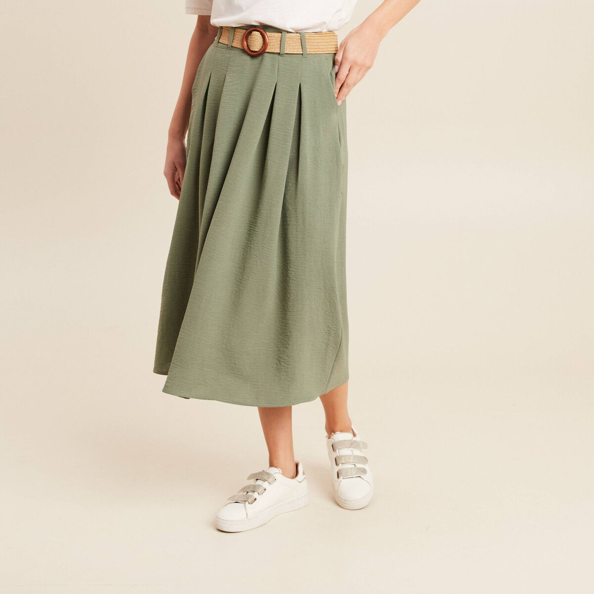 Jupe longue évasée ceinturée vert kaki femme