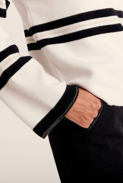 Pull manches longues noir femme