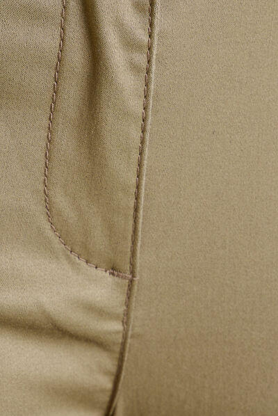 Pantalon ajusté enduit 7/8ème vert kaki femme