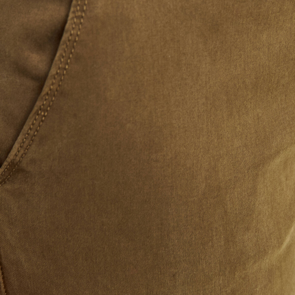 Pantalon ajusté satin 7/8ème vert olive femme